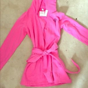 Gilly Hicks Robe