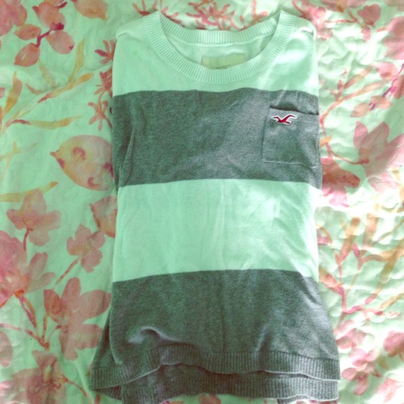 Hollister top