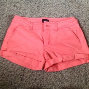 American Eagle bright pink shorts