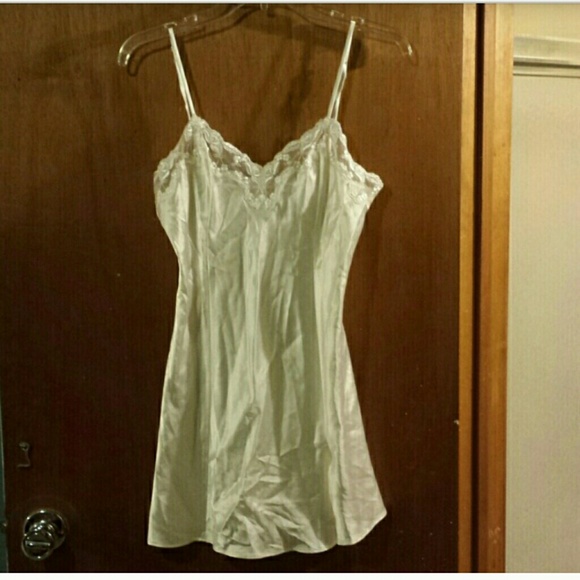 VS nighty RESERVED