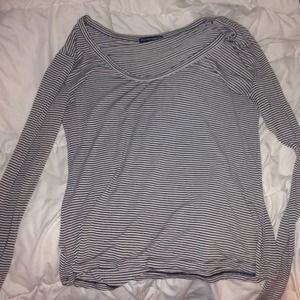 Brandy Melville long sleeve top