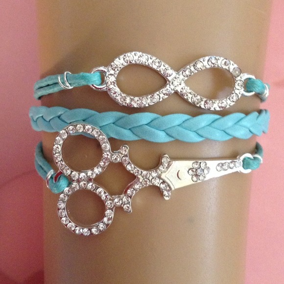 Jewelry - Bracelet 3 available