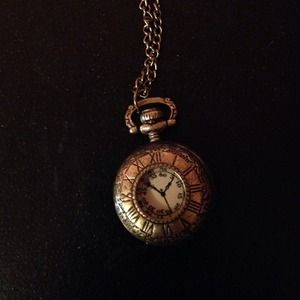 Clock necklace