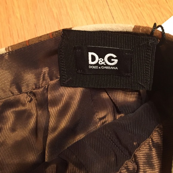 SOLD- NWT D&G Skirt with Pockets - Picture 3 of 3