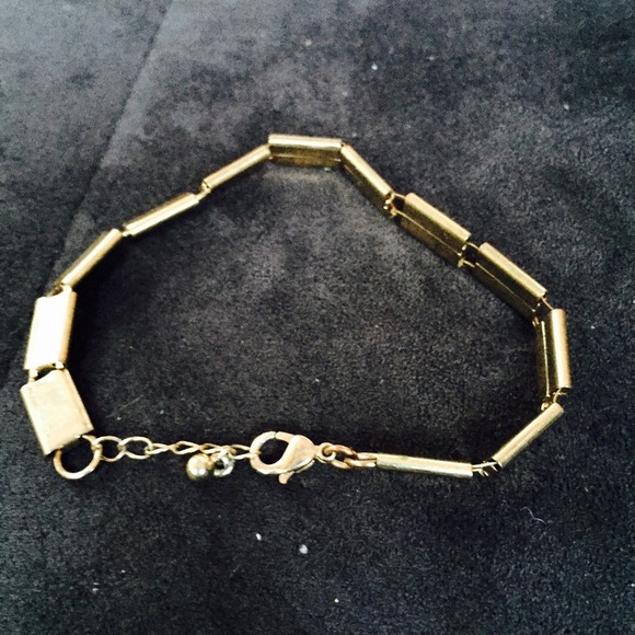 Chain Linked Bracelets - Picture 4 of 4