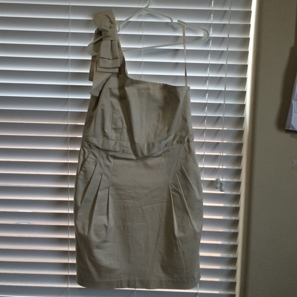 *HOST PICK* French Connection bow dress - Picture 2 of 3