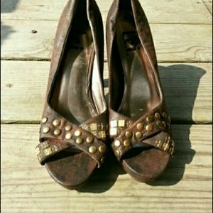 LEI studded peep toes