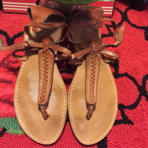 American Eagle Outfitters brown sandals