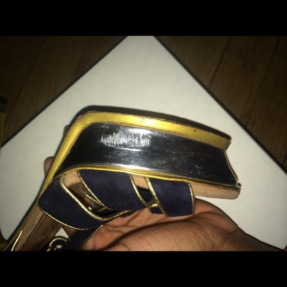 ❌❌❌❌SOLD❌❌❌❌❌❌Tribute 105 sandal - Picture 5 of 5