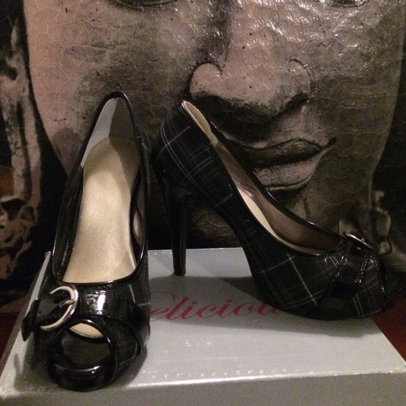 Fabulous black/white/grey plaid patent heels