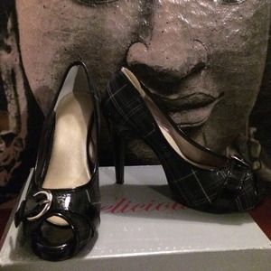 Fabulous black/white/grey plaid patent heels