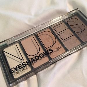 H&M nudes eyeshadow palette