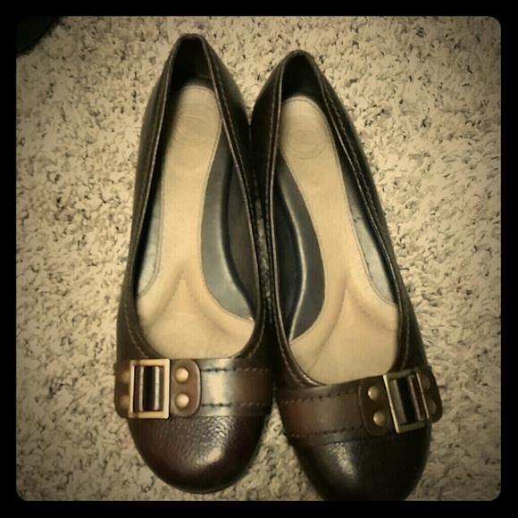 Brown flats