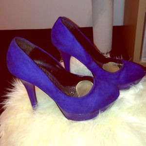 Michael Antonio Suede Blue Platform heels