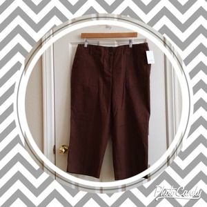 🌸NWT Liz&Co brown capris🌸