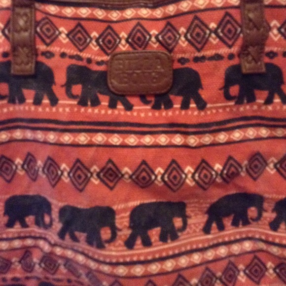 Billabong elephant tote