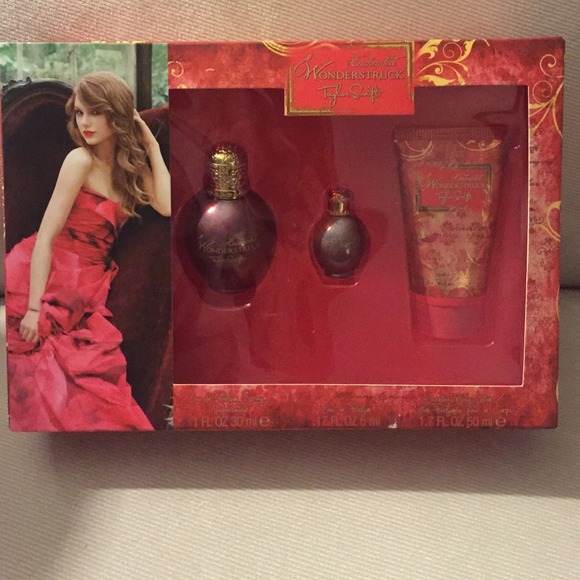 🚫sold🚫Taylor Swift Wonderstruck Enchanted