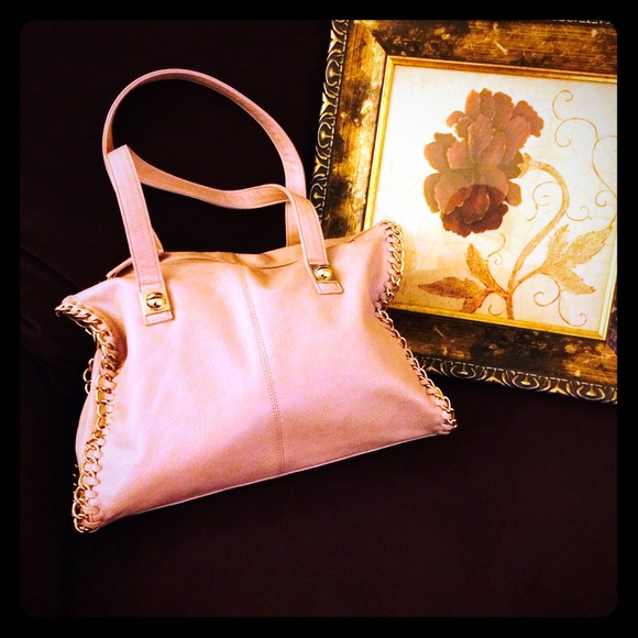 Pink gold chain embellished handbag - Picture 1 of 3