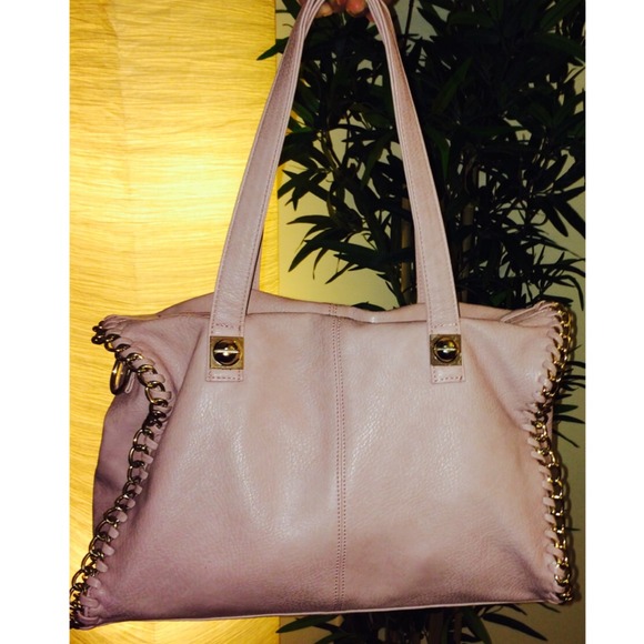 Pink gold chain embellished handbag - Picture 2 of 3