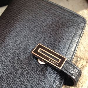 ❌SOLD❌ COACH-authentic wallet ❌SOLD❌