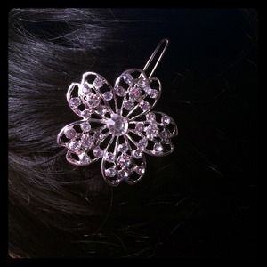 Beautiful hair stone hair-clip