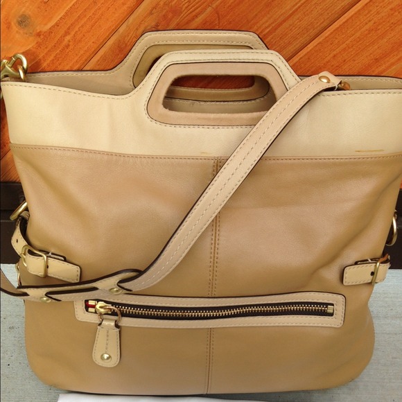 ❌SOLD❌ COACH--Leather tote👜