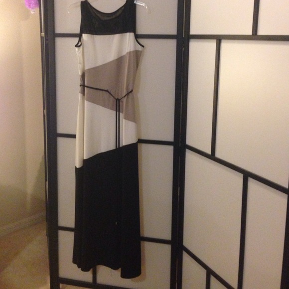 Belted color block maxi dress, mesh upper