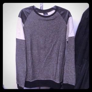 Men's terry cloth sweater w/ faux leather shoulder