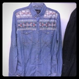 Men's digi-floral print denim shirt.