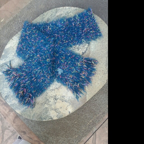 Beautiful Nine West scarf