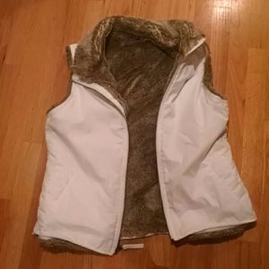 Fur vest