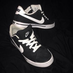 Nike shoes! Worn once. Very clean!!!! Great deal.