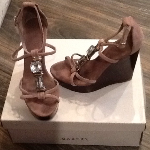 Stone adorned ..petal colored..suede wedge