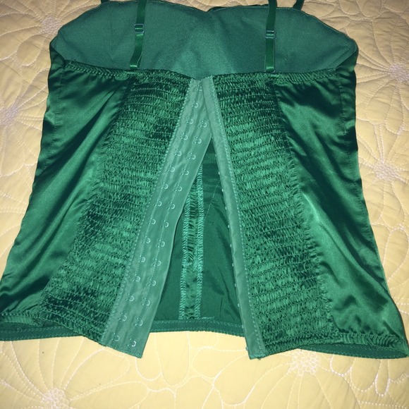 Top - Picture 2 of 3