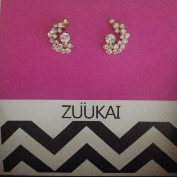 Earrings - Picture 2 of 3