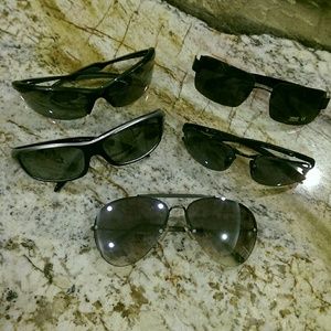 5 pair of Men's sunglasses