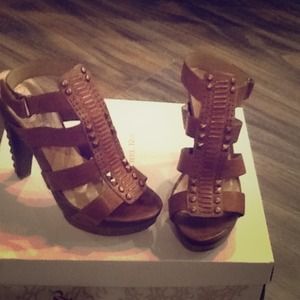 T strap safari style tan leather platform