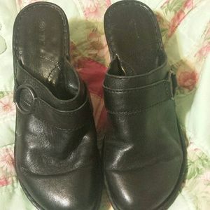 FLASH SALE $$$$$ Black cloggs