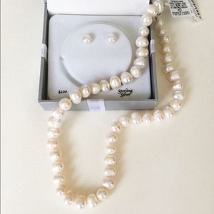 Freshwater Pearl Necklace and Earring Set