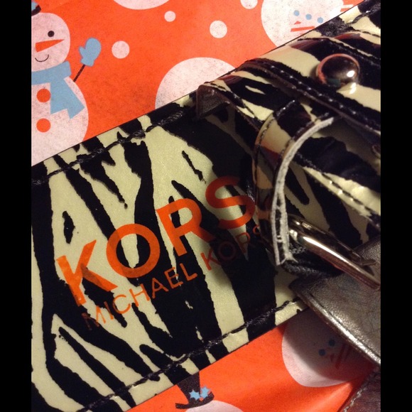 Patent leather zebra sandals REDUCED❌ - Picture 4 of 4