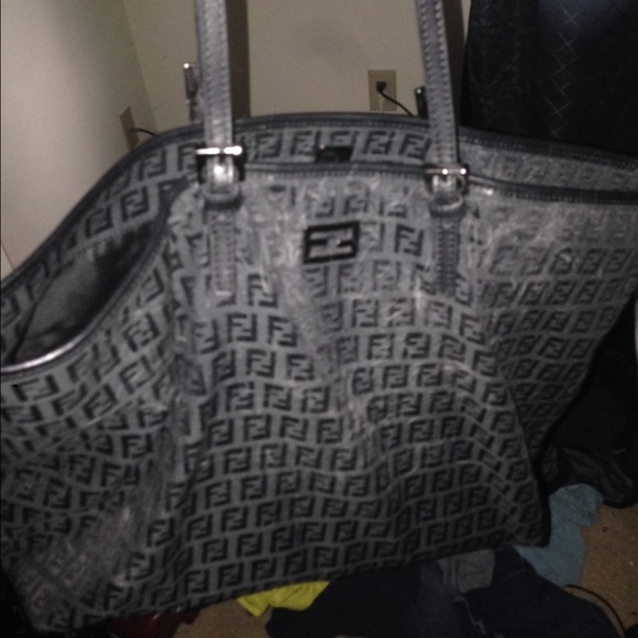 Tote and wallet bundle