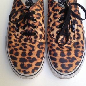 Vans Shoes - ⭐️Host Pick⭐️Leopard Vans Sneakers Vans Shoes - ⭐️Host Pick⭐️Leopard Vans Sneakers