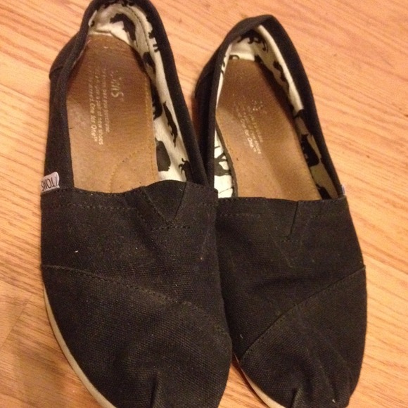Like New TOMS