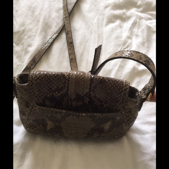 ⛔️SOLD⛔️😍michael kors crossbody bag snakeskin😍 - Picture 3 of 4