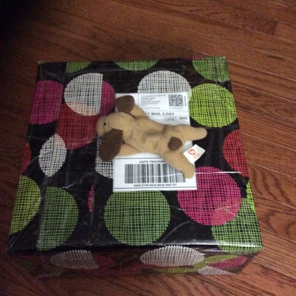 All items - Picture 2 of 4
