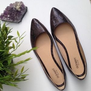 Snake Pointed Flats