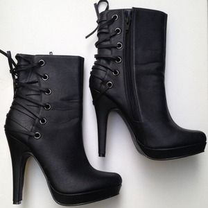 Sexy Black Heeled Boots