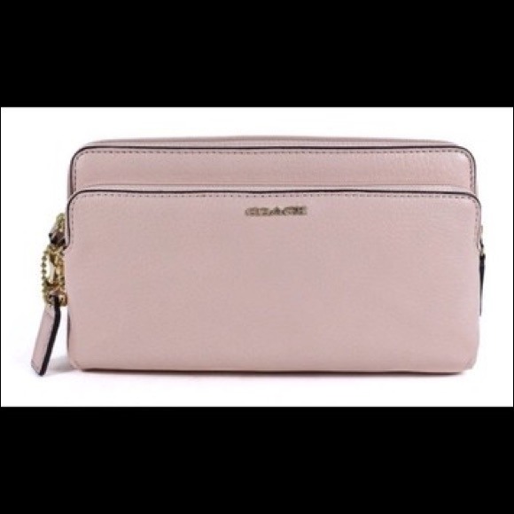 Coach Saffiano  Double Zip Wallet Super Sale 🎉