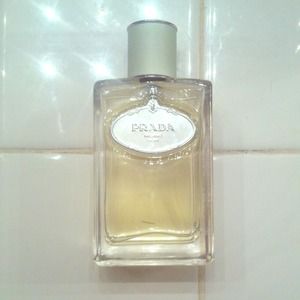 Prada infusion d'iris perfume
