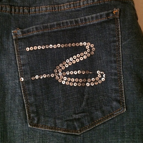 Jeans - Picture 2 of 2